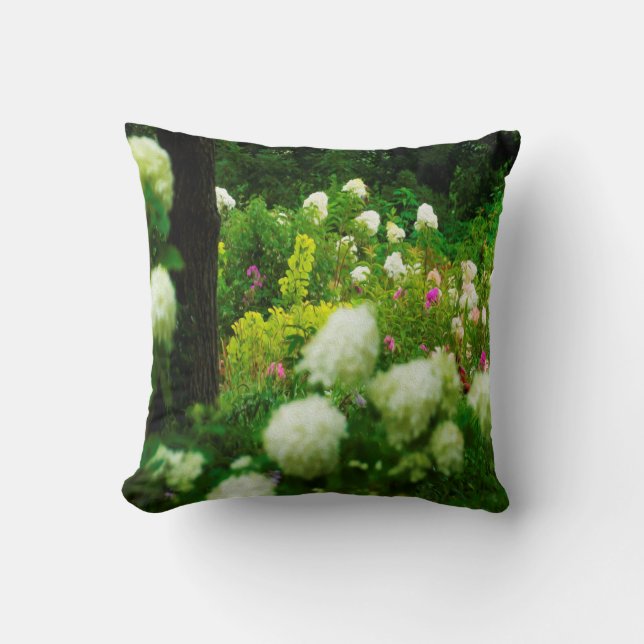 Limelight Hydrangea's in Mijn Rubio Tuin Kussen (Voorkant)