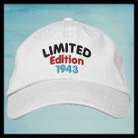 Limited Edition 1943 of Geboorte Jaar, Grappige Re Geborduurde Pet<br><div class="desc">Limited Edition Funny Retro geborduurd honkbal Pet - Pet, 1943 of je geboortejaar. Veel kleuren om uit te kiezen. Uniek retro verjaardagscadeau voor oud man. Gemakkelijk om jaar of tekst te veranderen. Sample pet is wit - Borduurkleuren zijn zwart, rood en blauw - het beste op lichte kleur petten. Alle...</div>