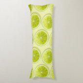 Limoen Segmenten op lichtgeel Lichaamskussen (Voorkant Verticaal)