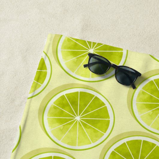 Limoen Segmenten op lichtgeel Strandlaken (In situ)