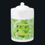 Limoen Yours theepot (medium)<br><div class="desc">Wat is een betere manier om je geliefde (die speciale iemand) die van alles houdt limoen te vertellen dat je net zo veel van hen houdt dan met deze unieke 44 ounce porseleinen theepot met "limoen Yours"</div>