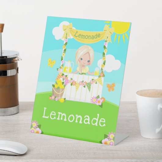 limonade stand verjaardag blond haar meisje reclamebord met voetstuk (Insitu)