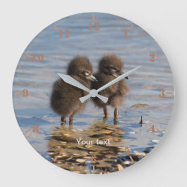 Limpkin-vogel twee kuikens personaliseren grote klok