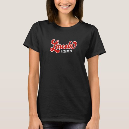 Lincoln Nebraska Athletic Script Red T-shirt (Voorkant)