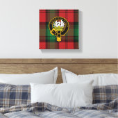 Lindsay Scottish Crest en Tartan Canvas print (Insitu (Slaapkamer))