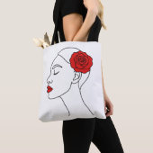 Line Art Portret van een vrouw met rode roos Tote Bag (Dichtbij)