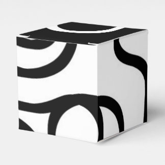 Lineaire Persuasion I: Abstract Zwart & Wit Bedankdoosjes