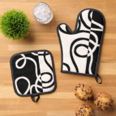 Lineaire Persuasion I: Abstract Zwart & Wit Ovenwant & Pannenlap Set (Top down)