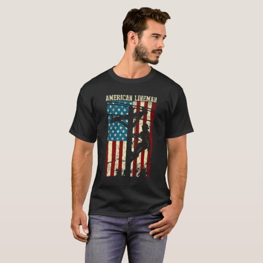 Lineman American Flag Electric Cable Gift Patrioti T-shirt (Voorkant volledig)