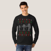 Lineman Ugly KerstSweater voor elektricien T-shirt (Voorkant volledig)