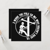 Lineman werkt de pool kaart (Voorkant / Achterkant in situ)