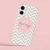 Linen Beige en Roze Chevron Custom Monogram Case-Mate iPhone Case