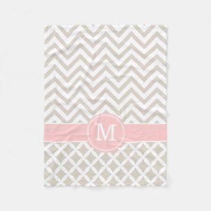 Linen Beige en Roze Chevron Custom Monogram Fleece Deken