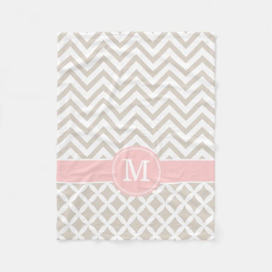 Linen Beige en Roze Chevron Custom Monogram Fleece Deken (Voorkant)