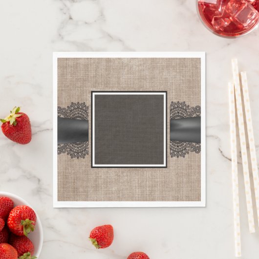 Linen en kant servet (Insitu)