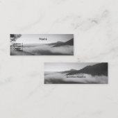 Lingering wolken/berglandschap in zwart-wit mini visitekaartje (Voorkant / Achterkant)