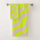 Linggroene neon en beige Abstracte strepen Bad Handdoek (Insitu)