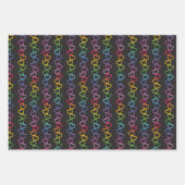 Linked Love harten op een donkere achtergrond Inpakpapier Vel (Voorkant 3)