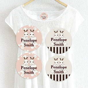 Lint en Mooie Tweeling Konijnenmeisjes Kleding Labels
