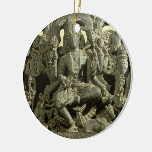 Lintel die de drieviendheid afschildert: Siva, Bra Keramisch Ornament (Links)