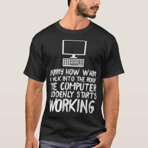 Linu Fish Windows Fish Funny Tech Humor T T-shirt