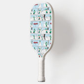 Linus bouwt een sneeuwpop pickleball paddle (Links)