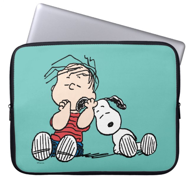 Linus vergeleken met Snoopy's oor Laptop Sleeve (Voorkant)