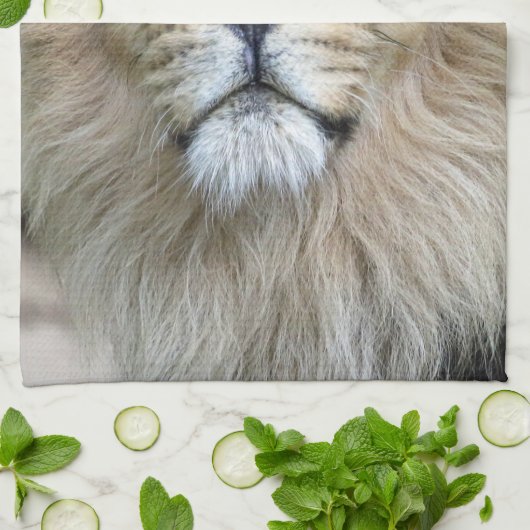 Lion 002 theedoek (Gevouwen)