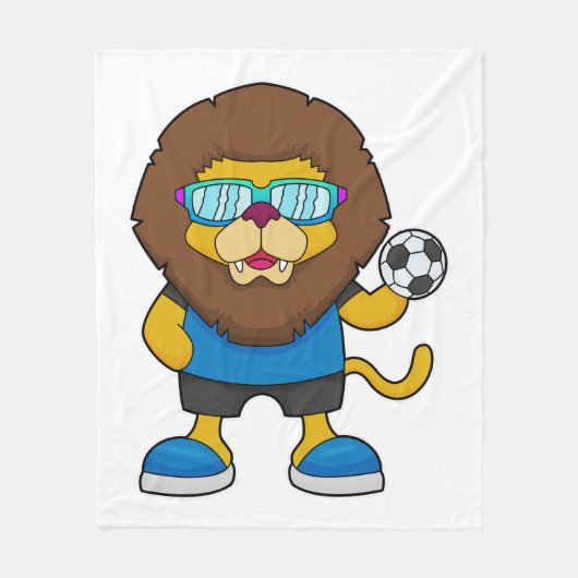 Lion als Voetbalspeler met Voetbal Fleece Deken (Voorkant)