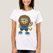 Lion als Voetbalspeler met Voetbal T-shirt (Voorkant)