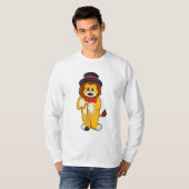 Lion as Gentleman with Pet T-shirt (Voorkant volledig)