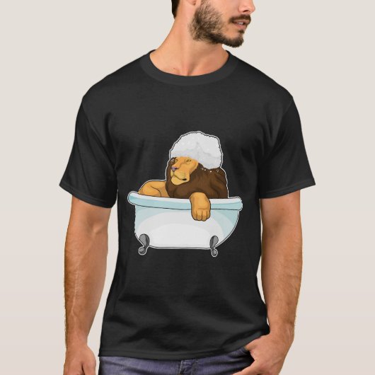 Lion Bathe Bathtub T-shirt (Voorkant)
