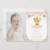 Lion Cub Blush Pink Floral Birthday Foto Kaart (Voorkant)