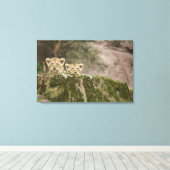 Lion Cubs Peeking Over Rock Canvas Afdruk (Insitu (Houten vloer))