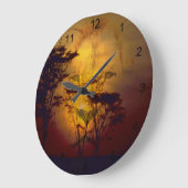 Lion die naar de Afrikaanse zon kijkt Grote Klok (Hoek)