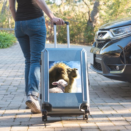 Lion en Lamb Vinyl Sticker (Koffer Insitu)