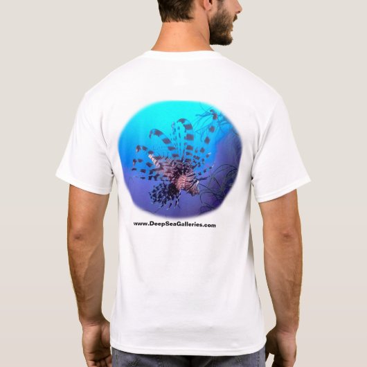 Lion Fish Swimming T-shirt (Achterkant)