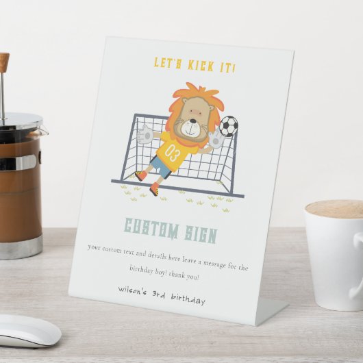 Lion Goalkeeper Voetbal Custom Verjaardagsfeest Reclamebord Met Voetstuk (Insitu)