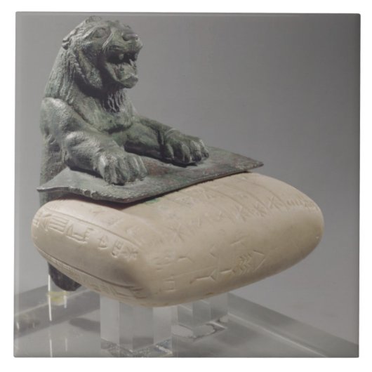 Lion met een Hurrian foundation tablet, c.2150 B Tegeltje (Voorkant)