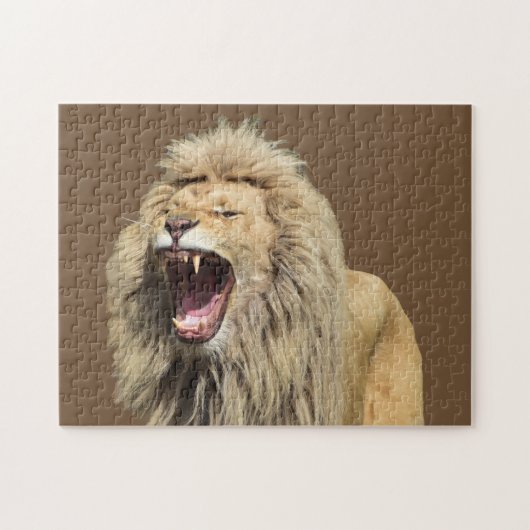 Lion met hoge spanning legpuzzel (Horizontaal)
