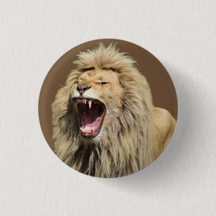 Lion met hoge spanning ronde button 3,2 cm