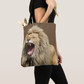 Lion met hoge spanning tote bag (Dichtbij)