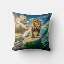 Lion Surfing Design van Rich AMeN Gill Kussen
