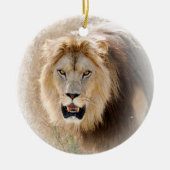 Lion T-Shirt Keramisch Ornament (Voorkant)