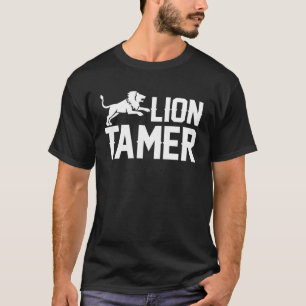 Lion Tames Circus voor mannen en vrouwen JT T-shirt