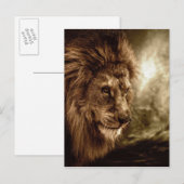 Lion tegen stormachtige hemel briefkaart (Voorkant / Achterkant)