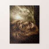 Lion tegen stormachtige hemel legpuzzel (Verticaal)