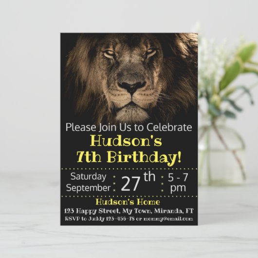 Lion verjaardagsuitnodiging kaart (Staand voorkant)