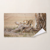 Lioness stretting bad handdoek (Handdoek)