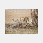 Lioness stretting fleece deken (Voorkant (Horizontaal))